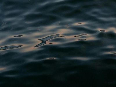 Soft wave patterns symbolizing calm evening relaxation process